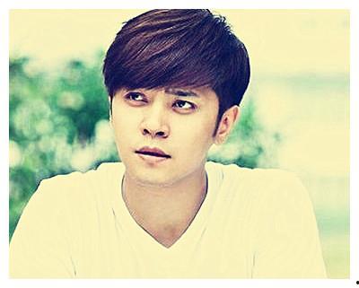 最新爆料周杨青是谁啊,周杨青身份之谜，最新爆料引热议